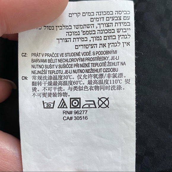 VANS Black Jacket w/Faux Fur Collar - Picture 15 of 16